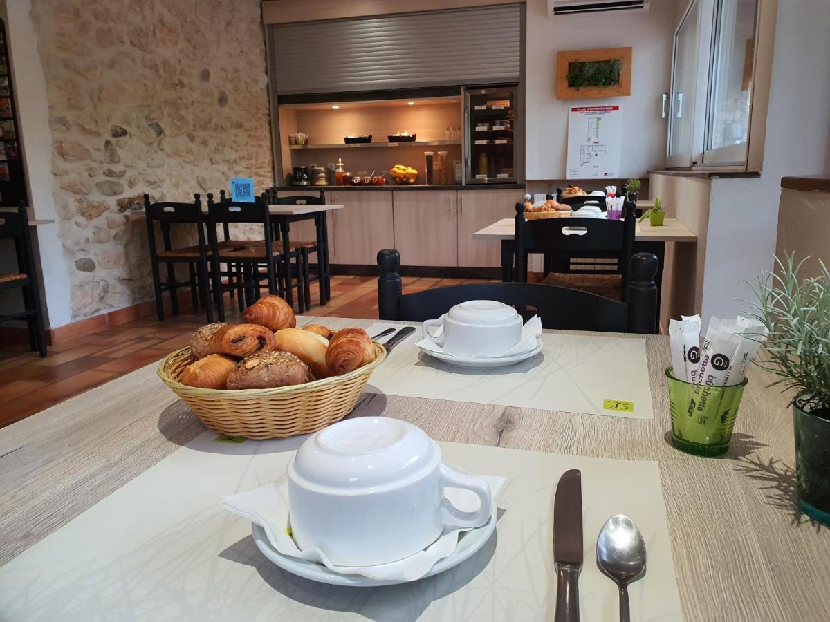Logis Hotel Restaurant L'Escarbille Saint-Martin-dʼArdèche 외부 사진