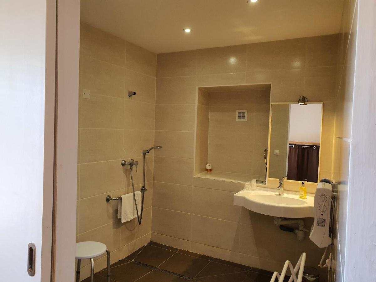 Logis Hotel Restaurant L'Escarbille Saint-Martin-dʼArdèche 외부 사진
