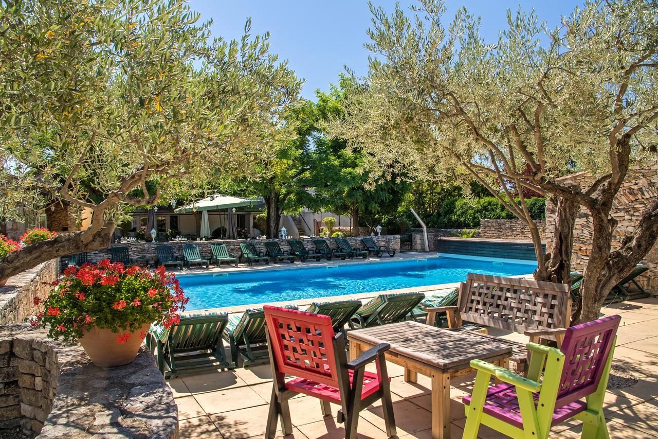 Logis Hotel Restaurant L'Escarbille Saint-Martin-dʼArdèche 외부 사진